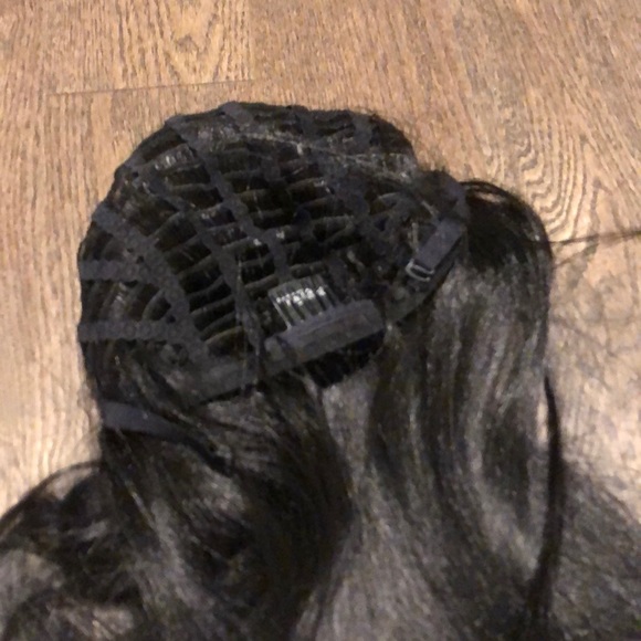 Wigs - Picture 3 of 3